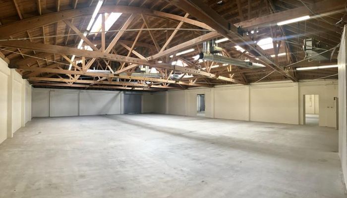 Warehouse Space for Rent at 5142-5148 W Jefferson Blvd Los Angeles, CA 90016 - #2