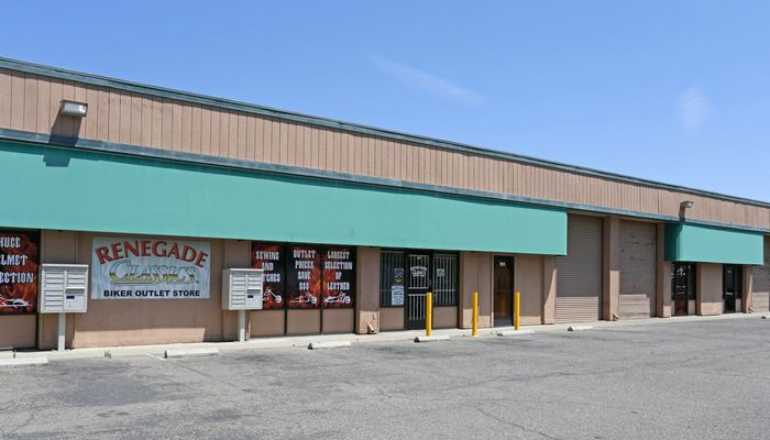 Warehouse Space for Rent at 5494 E Lamona Ave Fresno, CA 93727 - #6