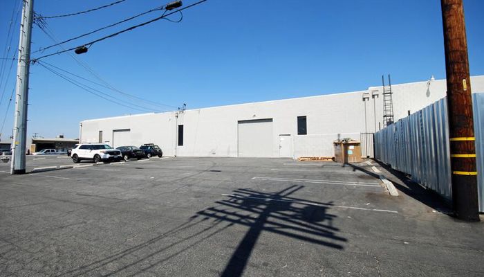 Warehouse Space for Rent at 6908-6922 Tujunga Ave North Hollywood, CA 91605 - #6