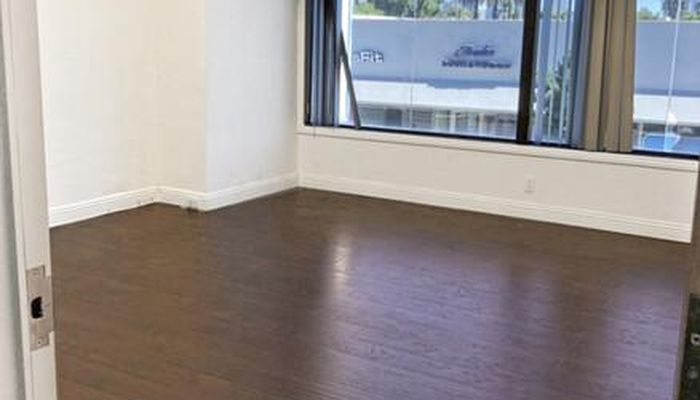 Office Space for Rent at 2313-2317 Westwood Blvd Los Angeles, CA 90064 - #4