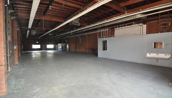 Warehouse Space for Rent at 13303 Louvre St Pacoima, CA 91331 - #6