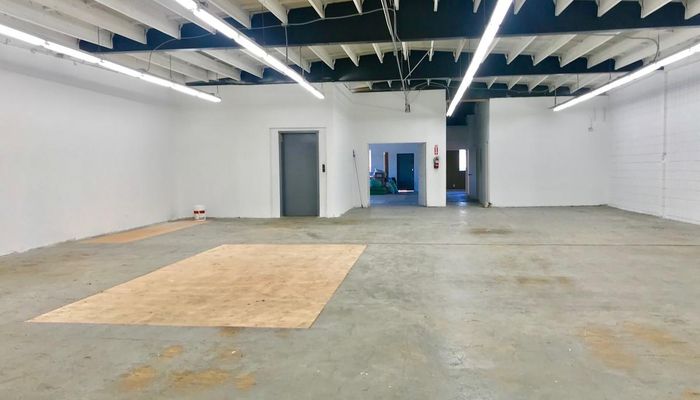 Warehouse Space for Rent at 900-934 S San Pedro St Los Angeles, CA 90015 - #38