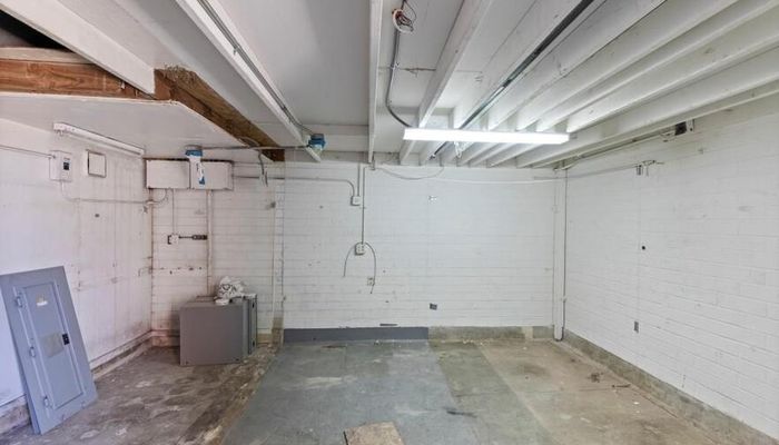 Warehouse Space for Rent at 410-420 E Beach Ave Inglewood, CA 90302 - #10