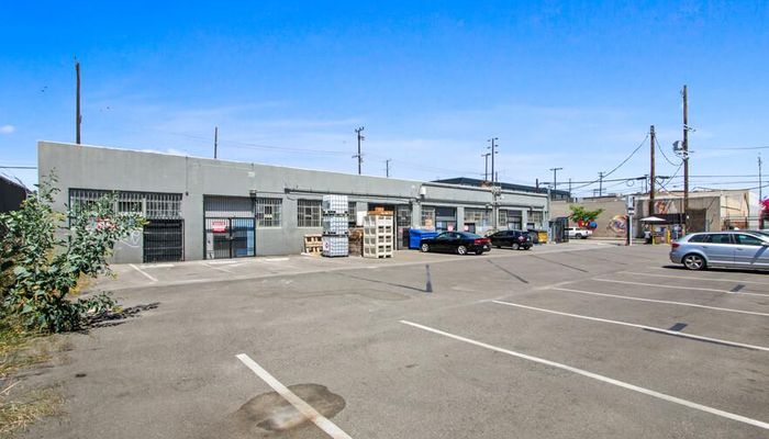 Warehouse Space for Rent at 582-588 Mateo St Los Angeles, CA 90013 - #4