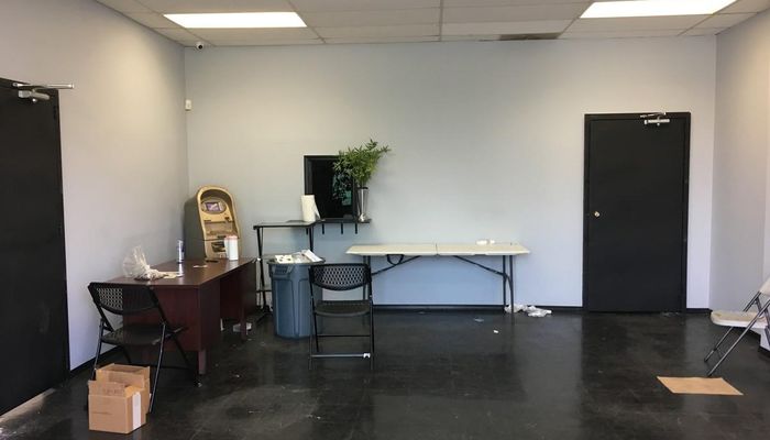 Warehouse Space for Rent at 818-828 E Manchester Ave Los Angeles, CA 90001 - #11