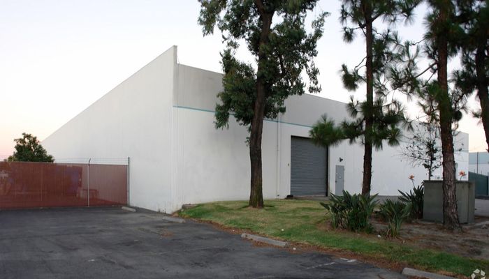 Warehouse Space for Rent at 20604 Belshaw Ave Carson, CA 90746 - #3
