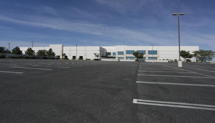 Warehouse Space for Rent at 10200 Amargosa Rd Hesperia, CA 92345 - #4