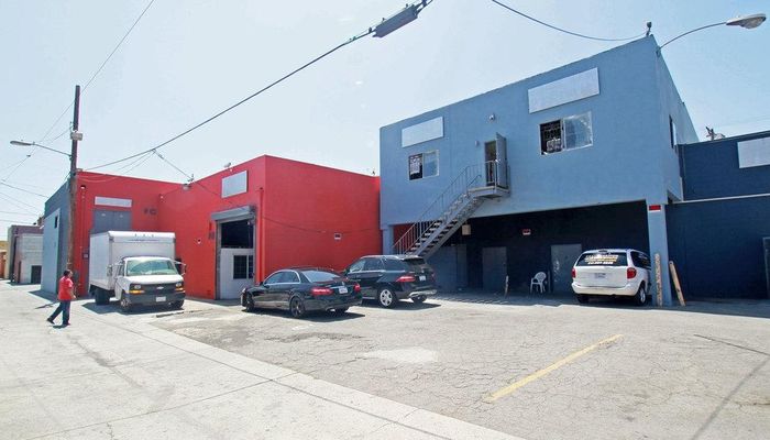 Warehouse Space for Rent at 900-934 S San Pedro St Los Angeles, CA 90015 - #12