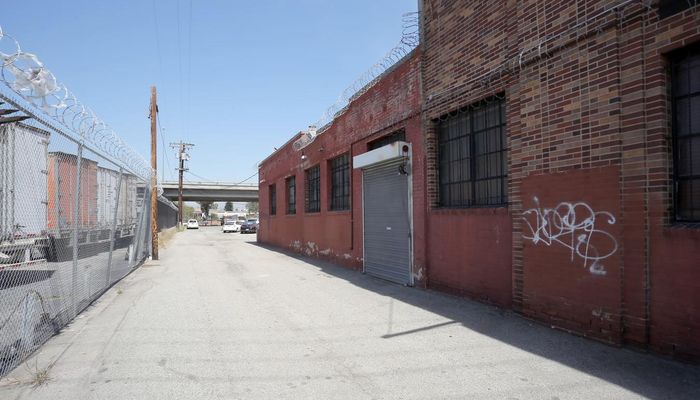 Warehouse Space for Rent at 2619 E 8th St Los Angeles, CA 90023 - #10