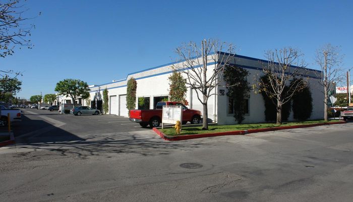 Warehouse Space for Rent at 7647 Hayvenhurst Ave Van Nuys, CA 91406 - #1