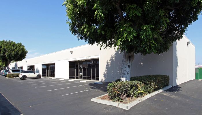 Warehouse Space for Rent at 3426-3446 W Harvard St Santa Ana, CA 92704 - #7