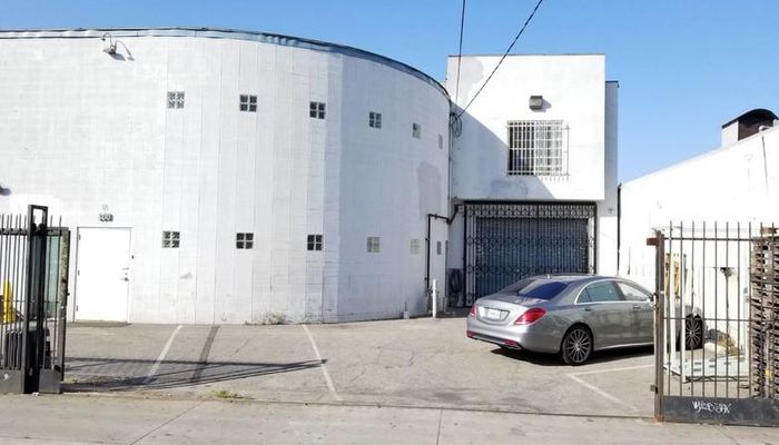 Warehouse Space for Rent at 800-808 E 29th St Los Angeles, CA 90011 - #11