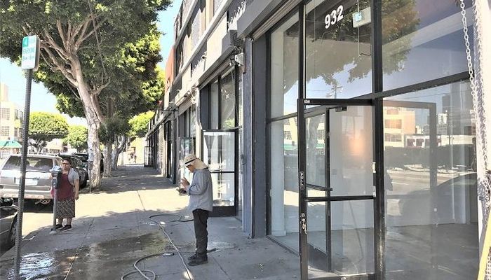 Warehouse Space for Rent at 900-934 S San Pedro St Los Angeles, CA 90015 - #17