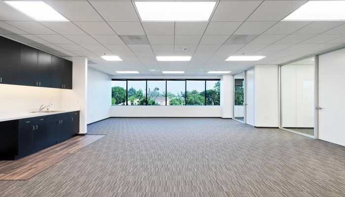 Office Space for Rent at 3000 S Robertson Blvd Los Angeles, CA 90034 - #17