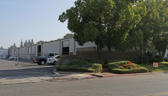 Warehouse Space for Rent at 2686 N Argyle Ave Fresno, CA 93727 - #4