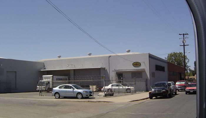 Warehouse Space for Rent at 1206 S Parallel Ave Fresno, CA 93702 - #2