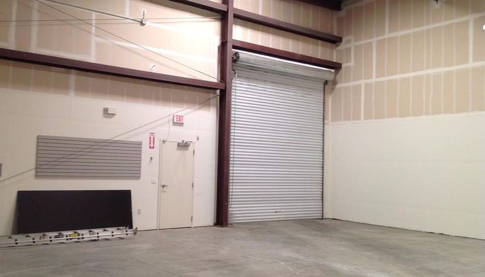 Warehouse Space for Rent at 570-592 Commerce Ct Manteca, CA 95336 - #7