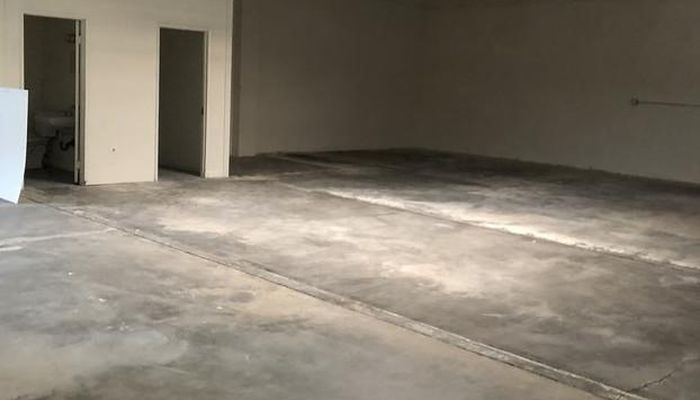 Warehouse Space for Rent at 6641 Sarnia Ave Long Beach, CA 90805 - #10