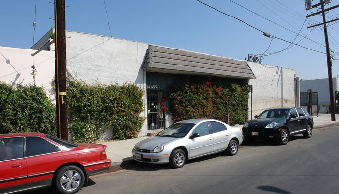 Warehouse Space for Rent at 14655-14657 Lull St Van Nuys, CA 91405 - #1
