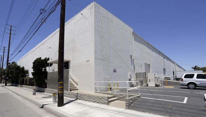 Warehouse Space for Rent at 1301-1307 E Warner Ave Santa Ana, CA 92705 - #6