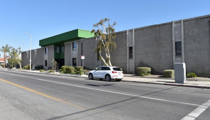 Warehouse Space for Rent at 8950-8952 Glenoaks Blvd Sun Valley, CA 91352 - #1