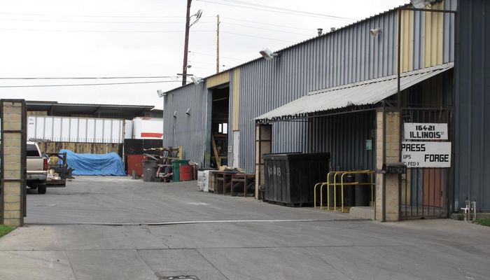Warehouse Space for Rent at 16421 Illinois Ave Paramount, CA 90723 - #3