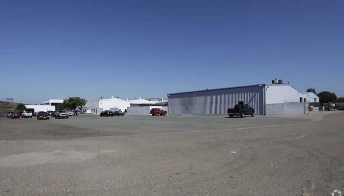 Warehouse Space for Rent at 8787 Olive Ln Santee, CA 92071 - #3