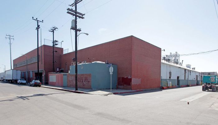 Warehouse Space for Rent at 6007 St Andrews Pl Los Angeles, CA 90047 - #2