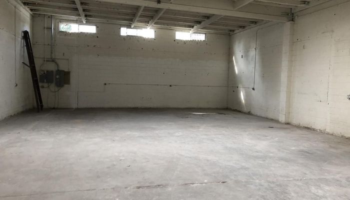 Warehouse Space for Rent at 6641 Sarnia Ave Long Beach, CA 90805 - #2