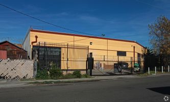 Warehouse Space for Rent located at 415 E 32nd St Los Angeles, CA 90011