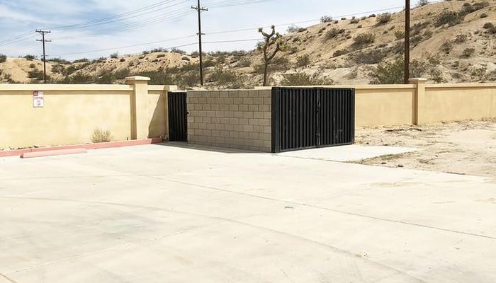 Warehouse Space for Rent at 14749 Hesperia Rd Victorville, CA 92395 - #14