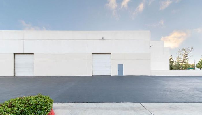 Warehouse Space for Rent at 3280 Corporate View Vista, CA 92081 - #14
