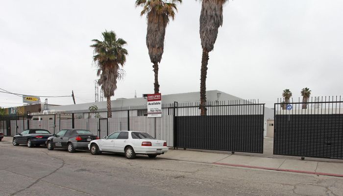 Warehouse Space for Rent at 6816 Troost Ave North Hollywood, CA 91605 - #4