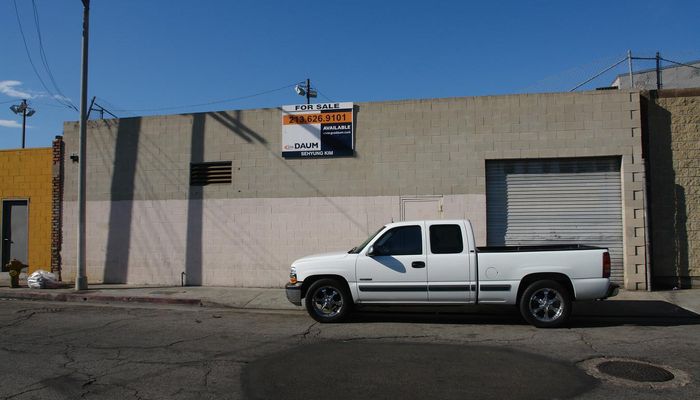 Warehouse Space for Rent at 769-771 Gladys Ave Los Angeles, CA 90021 - #4