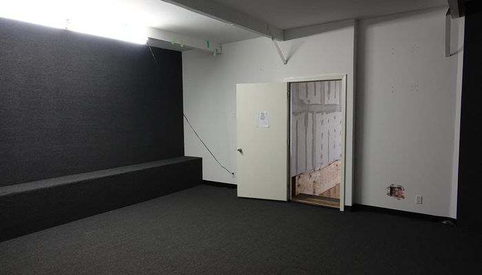 Warehouse Space for Rent at 8423-8431 Canoga Ave Canoga Park, CA 91304 - #47