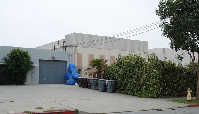 Warehouse Space for Rent at 440 W Cypress St Glendale, CA 91204 - #2