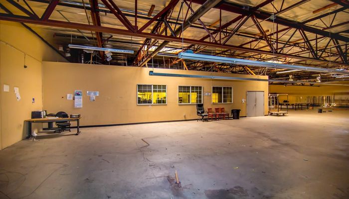 Warehouse Space for Rent at 2444 Porter St Los Angeles, CA 90021 - #80