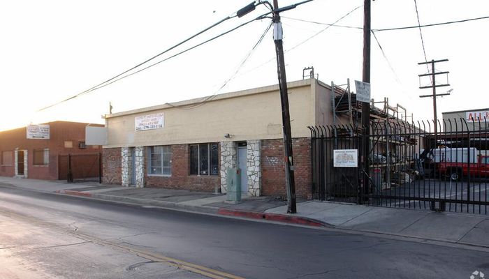 Warehouse Space for Rent at 15140-15180 Raymer St Van Nuys, CA 91405 - #3