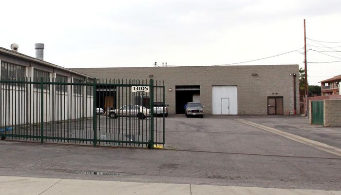 Warehouse Space for Rent at 13105-13105 Yukon Ave Hawthorne, CA 90250 - #3