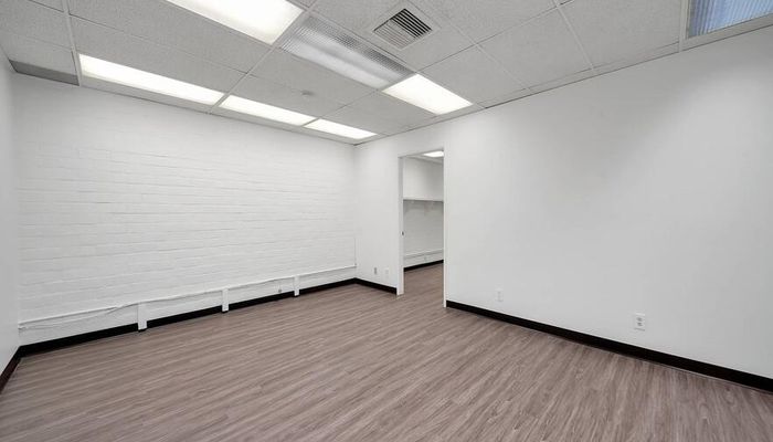 Warehouse Space for Rent at 14208 Towne Ave Los Angeles, CA 90061 - #23