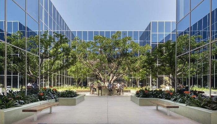 Office Space for Rent at 335-345 N Maple Dr Beverly Hills, CA 90210 - #22