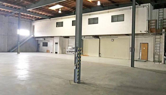 Warehouse Space for Rent at 1816 E Olympic Blvd Los Angeles, CA 90021 - #2