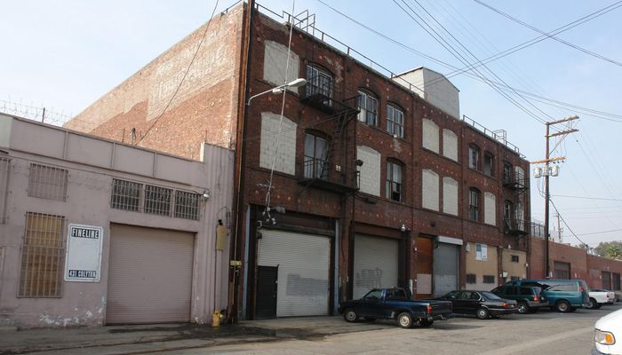 Warehouse Space for Rent at 421-427 Colyton St Los Angeles, CA 90013 - #11