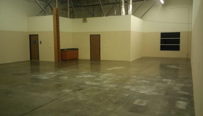 Warehouse Space for Rent at 320 Grand Cypress Ave Palmdale, CA 93551 - #2
