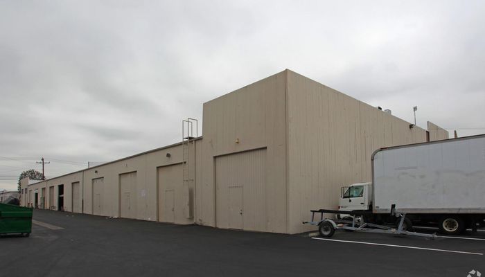 Warehouse Space for Rent at 2076-2098 S Grand Ave Santa Ana, CA 92705 - #2