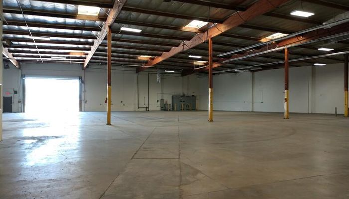 Warehouse Space for Rent at 401 W Dyer Rd Santa Ana, CA 92707 - #1