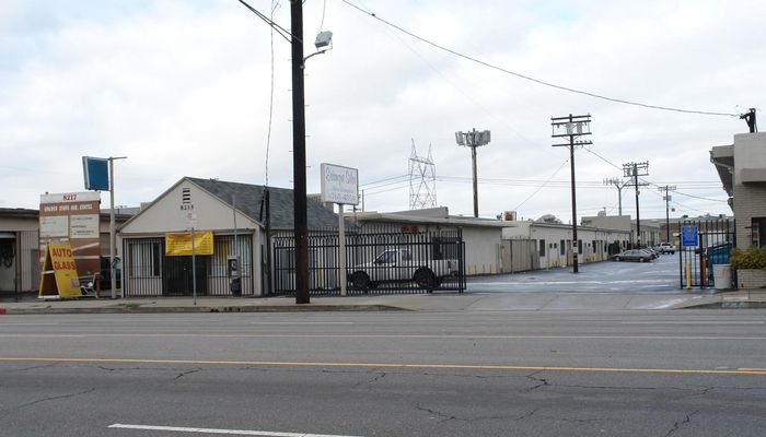 Warehouse Space for Rent at 8235-8239 Lankershim Blvd North Hollywood, CA 91605 - #4