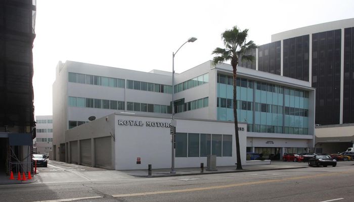 Office Space for Rent at 462 N Linden Dr Beverly Hills, CA 90212 - #3
