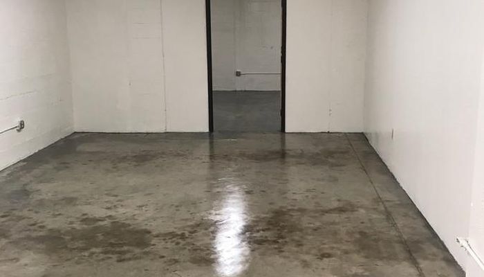 Warehouse Space for Rent at 840 Santee St Los Angeles, CA 90014 - #11