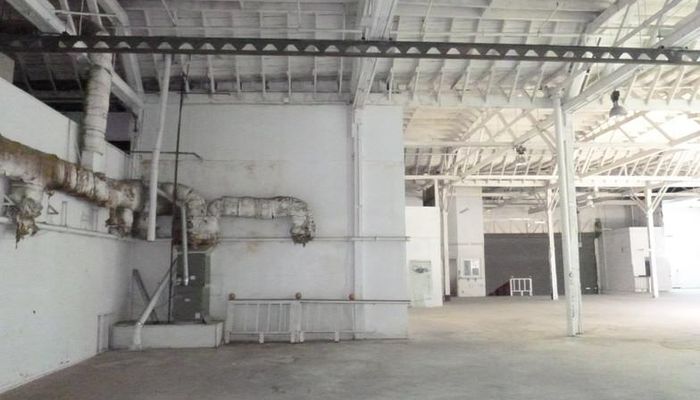 Warehouse Space for Rent at 2250 Los Angeles St Fresno, CA 93721 - #6